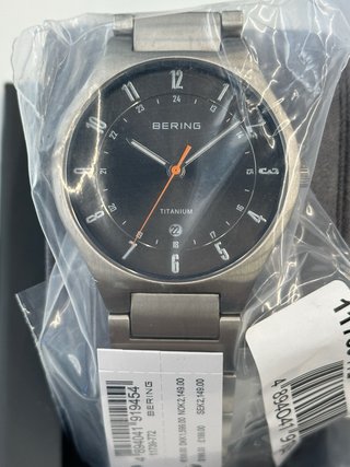 Reloj Bering Titanio Negro/Plata
