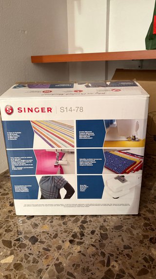 Máquina de coser remalladora Singer S14-78