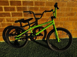 Bicicleta BMX Verde de segunda mano por 80 EUR en Zaragoza en WALLAPOP