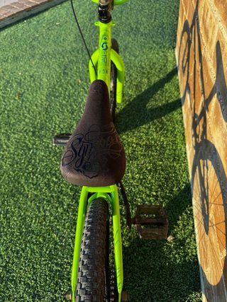 Bicicleta BMX Verde