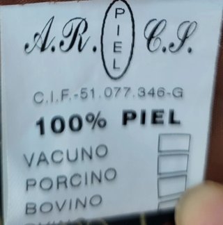 Falda de piel marrón