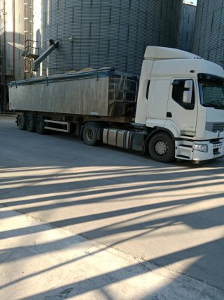 Camión Renault Premium 460