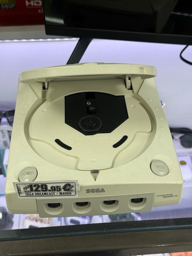 Sega Dreamcast + Mando
