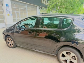 Peugeot 3008 2011