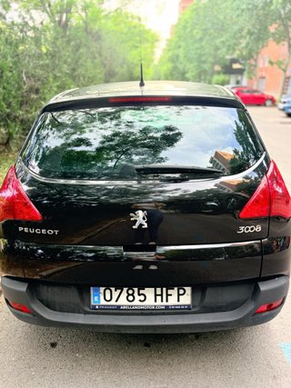 Peugeot 3008 2011