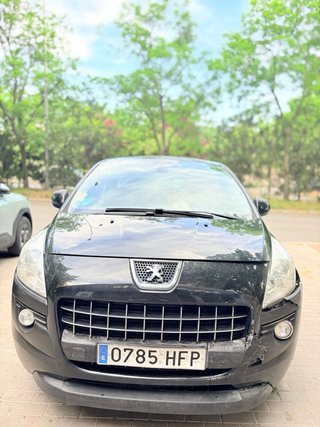 Peugeot 3008 2011