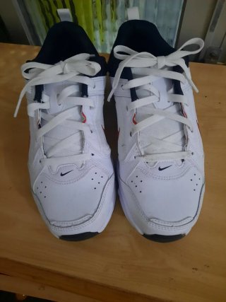 Zapatillas Nike Talla 42 Blancas y Rojas