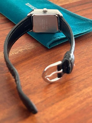 Reloj Casio estilo Cartier Tank