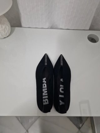 Zapatos Bimba y Lola Negros