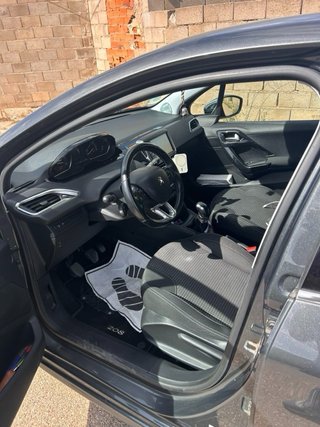 Peugeot 208 2016 allure