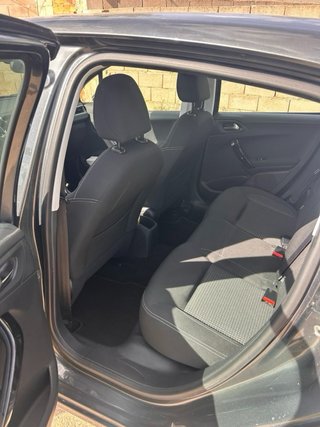 Peugeot 208 2016 allure