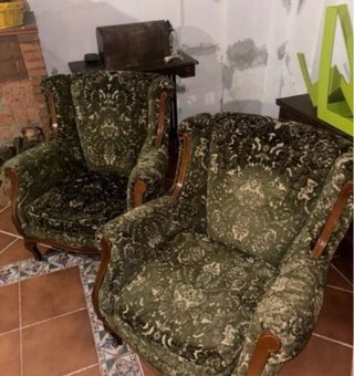 Sillón tapizado tela y madera