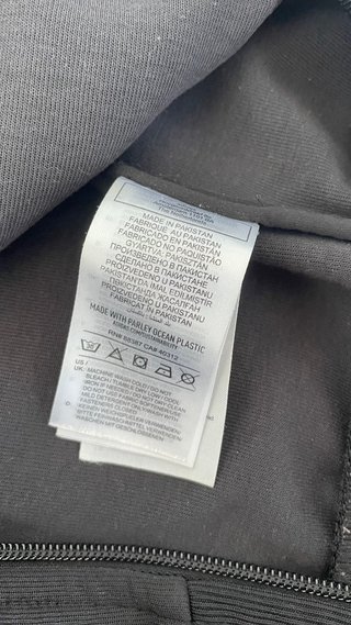 Chaqueta Adidas Negra con Rayas Blancas