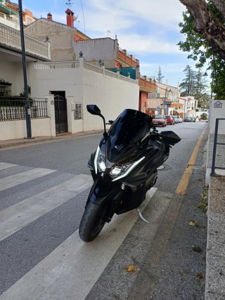 Kymco AK550 Negra Mate Impoluta
