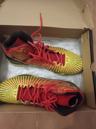 Regalo Zapatillas Baloncesto Under Armour Talla 49
