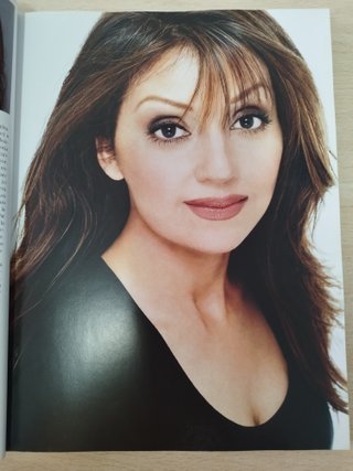 Libro en español Más que maquillaje de Kevyn Aucoi
