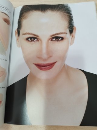 Libro en español Más que maquillaje de Kevyn Aucoi