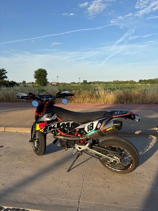 KTM 690 SMC Supermotard