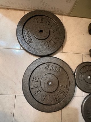 Pesas y mancuernas variadas, de todo tipo