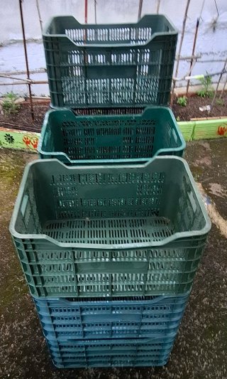 Cajones de plástico para frutas