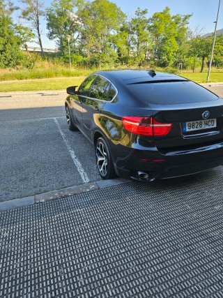 BMW X6 2011