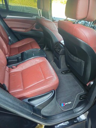 BMW X6 2011