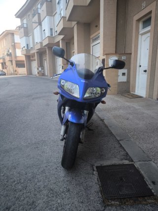 Suzuki SV650S Azul