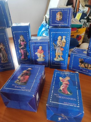 Figuras Belén: San José, Melchor, Burra etc..