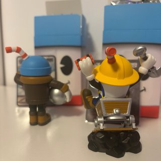 Pack 2 Figuras Milfos: Aviador y Minero