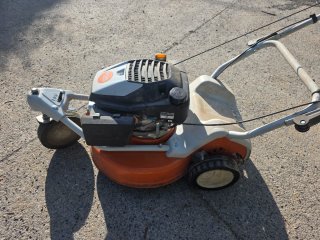 Cortacésped STIHL RM 3 RT