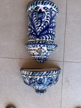 Fontana decorativa in ceramica da parete