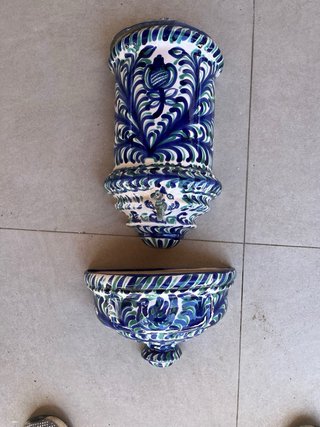 Fontana decorativa in ceramica da parete