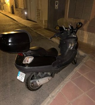 Piaggio X9 Evo 250cc Scooter Negra