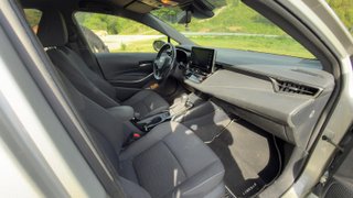 Toyota Corolla Tour.Sports 1.8 125H Hybrid Automat