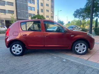 Dacia Sandero Laureate 1.2 75cv