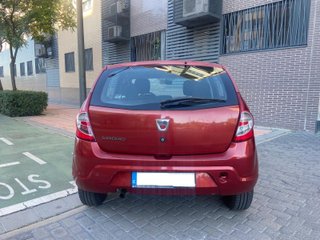 Dacia Sandero Laureate 1.2 75cv