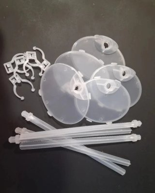 Lote 5 peanas/soportes para muñecas barbie