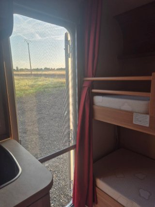 Caravana  Sterckeman  370 Aire/Mover/Toldo