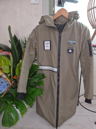Chaqueta verde con parches