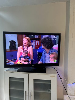 Televisión LG Negra
