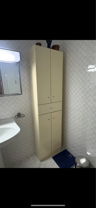 Armario de baño alto beige