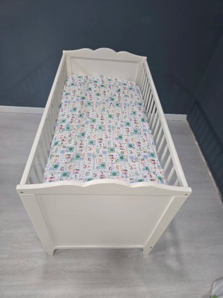 Cuna de bebé blanca ikea