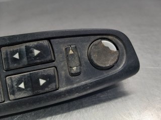 MANDO ELEVALUNAS DELANTERO IZQUIERDO FIAT STILO (
