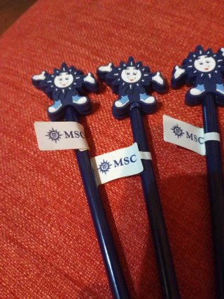 4 matite MSC con personaggio sole gomma