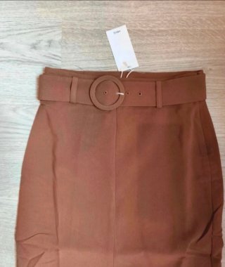 Falda midi Mango t.32