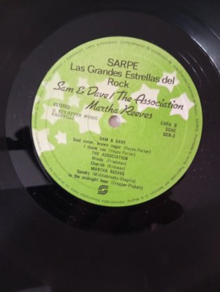 Cala de 9 Vinilos de Rock.
