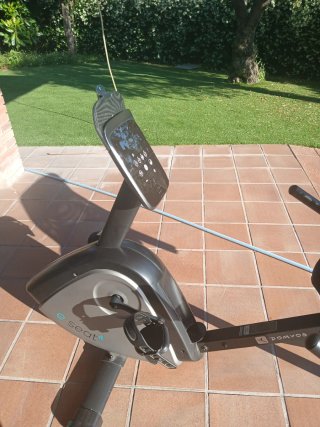 Bicicleta estática reclinada e-seat