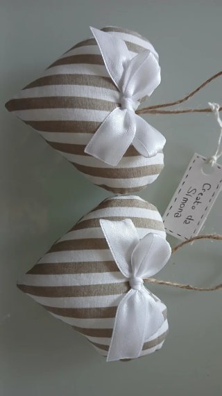 2 cuori shabby righe beige da appendere