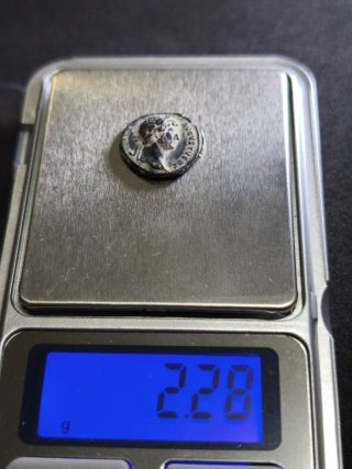 Moneda Romana Emperador Adriano