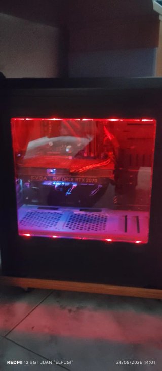 Torre PC Gaming Negra con Luces LED Rojas